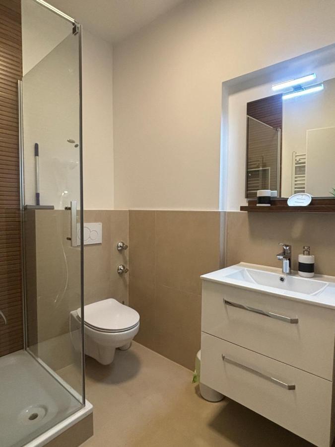 Lenti Duesseldorfer Apartment'S 외부 사진