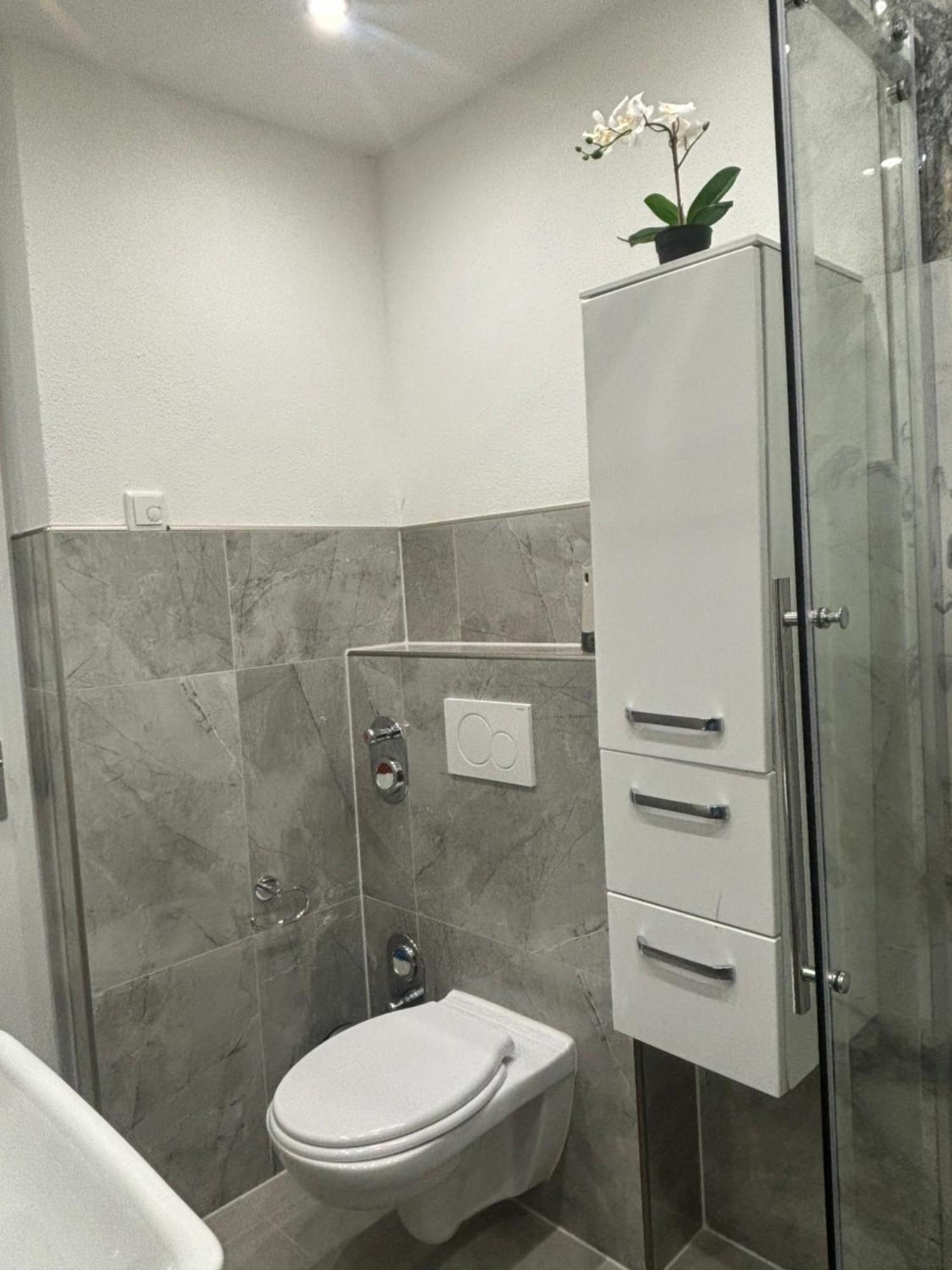 Lenti Duesseldorfer Apartment'S 외부 사진